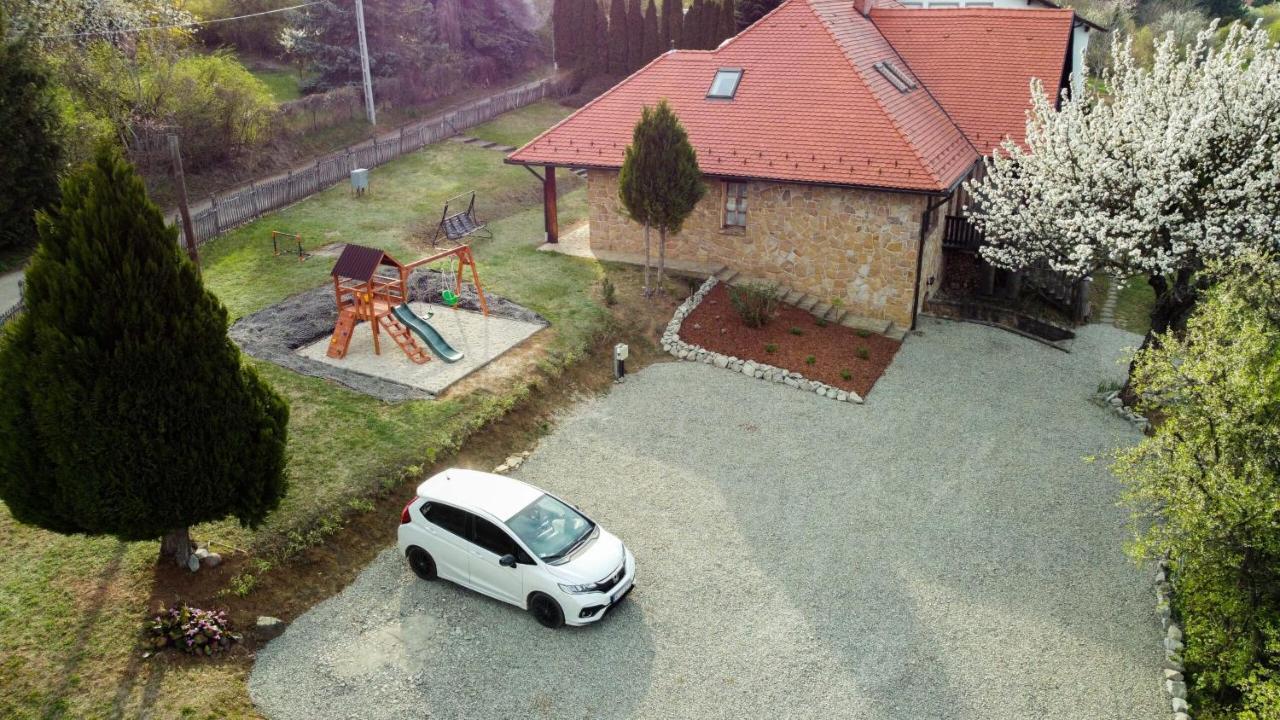 Donauresidenz Apartment Dunabogdány Екстериор снимка