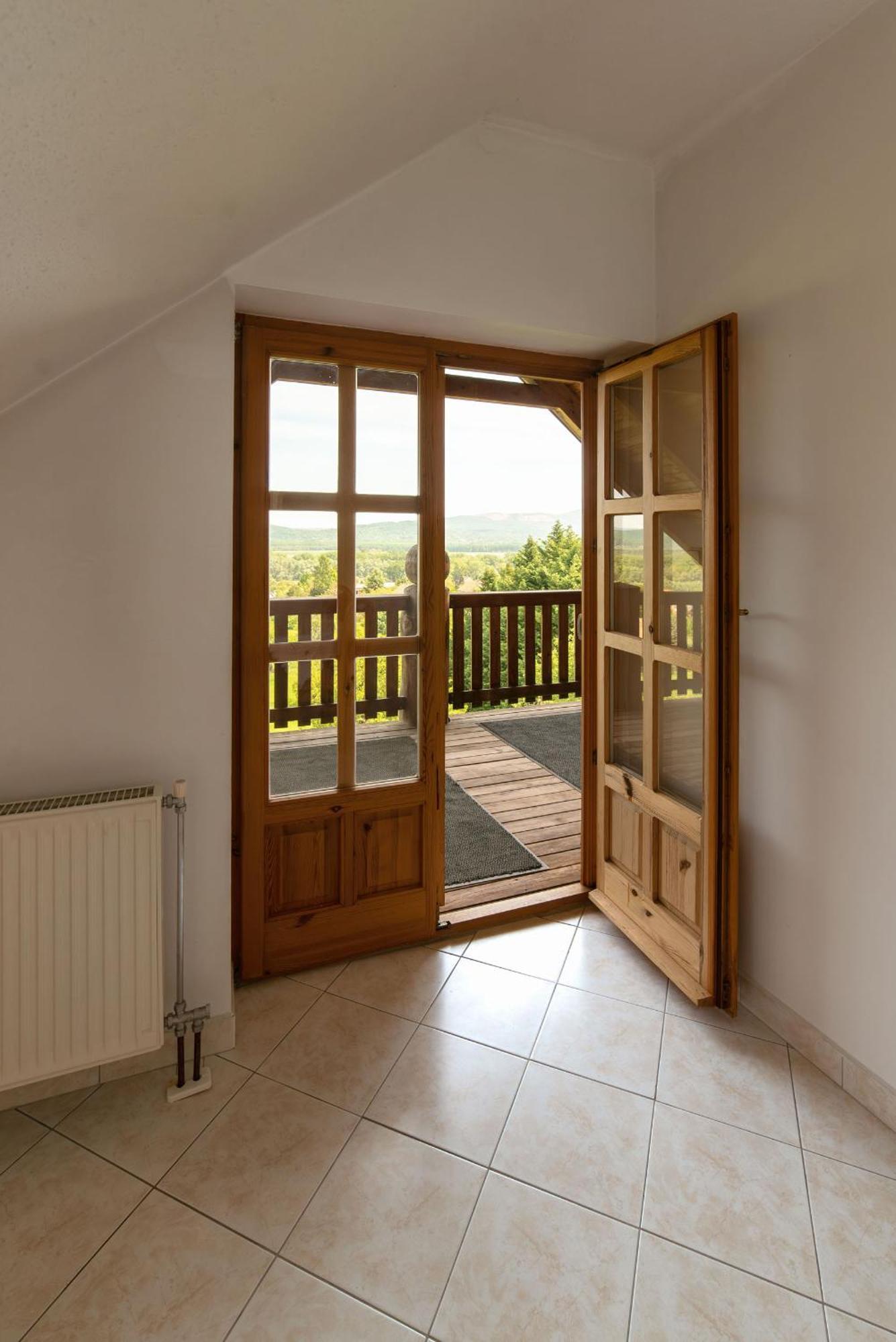 Donauresidenz Apartment Dunabogdány Екстериор снимка